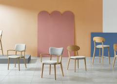 Metal Wood-Grain Chair